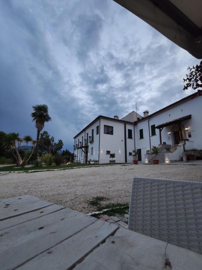 Podere Frassineto Campli Exterior foto